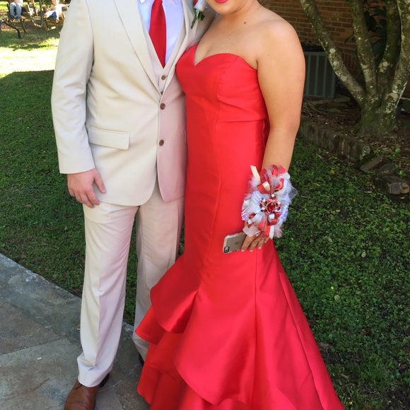 Alyce Paris Dresses & Skirts - Alyce Paris prom dress/ball gown WORN ONCE